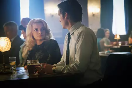 Endeavour - galeria zdjęć - filmweb