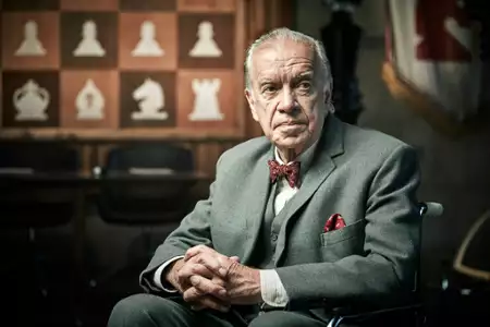 Endeavour - galeria zdjęć - filmweb