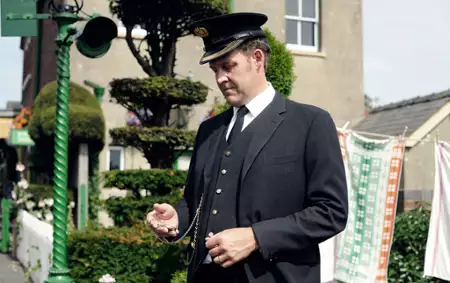 Endeavour - galeria zdjęć - filmweb