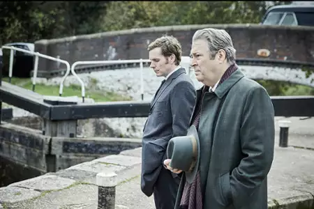 Endeavour - galeria zdjęć - filmweb
