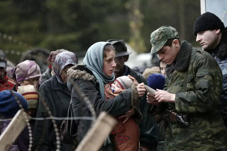 Rozdzieleni - galeria zdjęć - filmweb