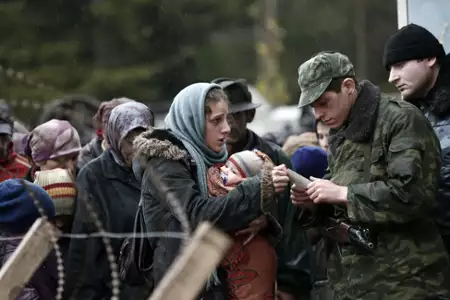 Rozdzieleni - galeria zdjęć - filmweb