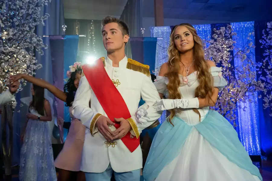 Insatiable - galeria zdjęć - filmweb