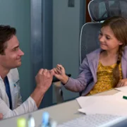 Doktor Larsen - galeria zdjęć - filmweb