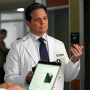 Doktor Larsen - galeria zdjęć - filmweb