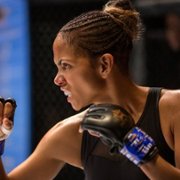 Poobijana - galeria zdjęć - filmweb