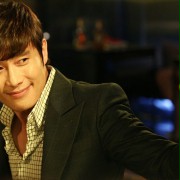 Byung-hun Lee w Swe-eo Deo Bi-jeon