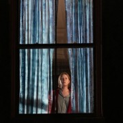 Kobieta w oknie - galeria zdjęć - filmweb