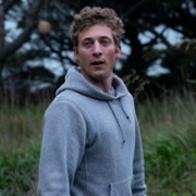 Jeremy Allen White w Lokum