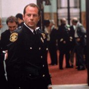 Striking Distance - galeria zdjęć - filmweb