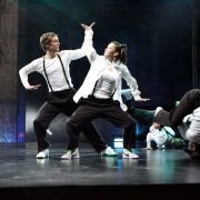 Beat the World - galeria zdjęć - filmweb