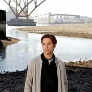 Traveler - galeria zdjęć - filmweb