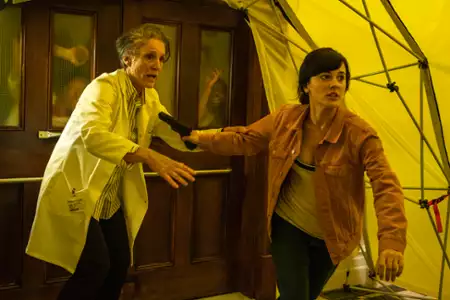 Godzina policyjna - galeria zdjęć - filmweb