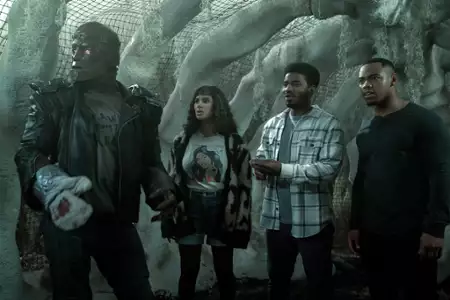 Doom Patrol - galeria zdjęć - filmweb