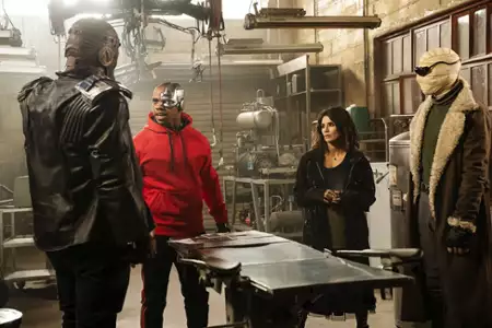 Doom Patrol - galeria zdjęć - filmweb