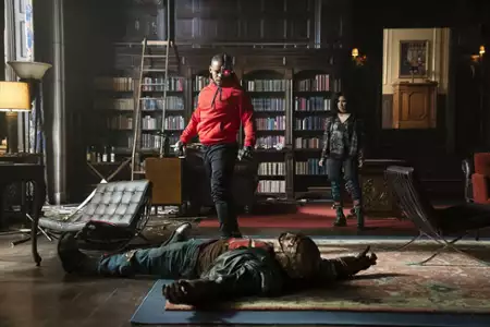 Doom Patrol - galeria zdjęć - filmweb