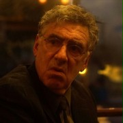 Elliott Gould w Contagion - Epidemia strachu