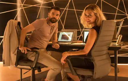 Instinto - galeria zdjęć - filmweb