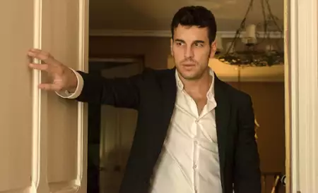 Instinto - galeria zdjęć - filmweb