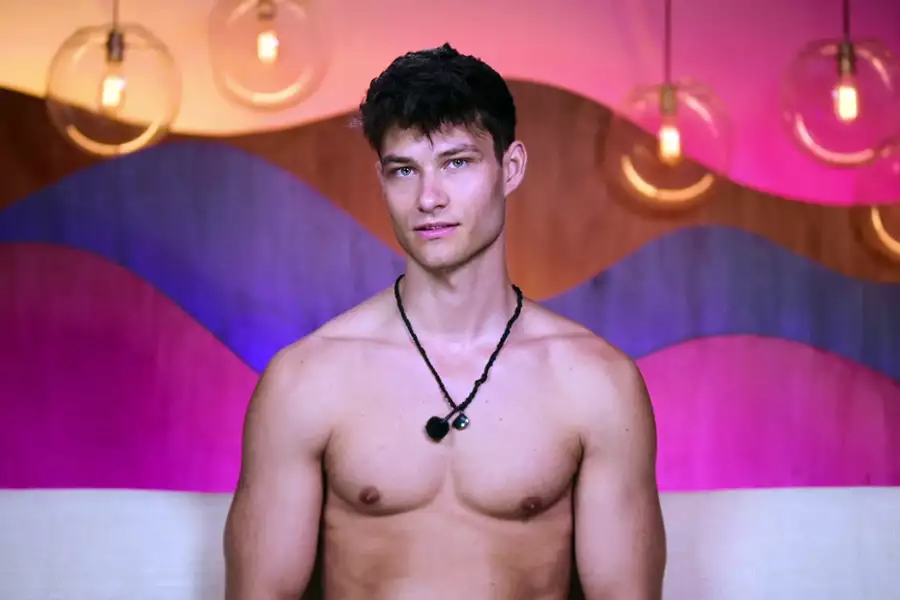 Too Hot to Handle: Niemcy - galeria zdjęć - filmweb