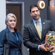 Intelligence - galeria zdjęć - filmweb