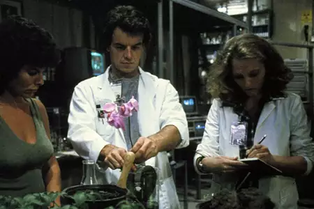 Potw&oacute;r z bagien - galeria zdjęć - filmweb