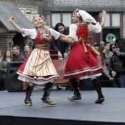 Happy Endings - galeria zdjęć - filmweb