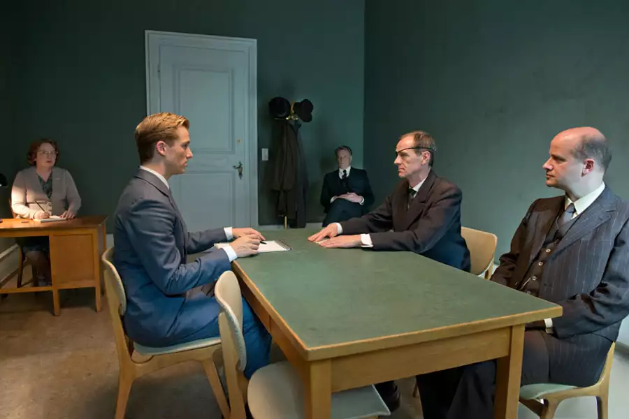 Labirynt kłamstw - galeria zdjęć - filmweb