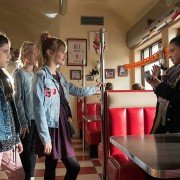 Invisible Sue - galeria zdjęć - filmweb