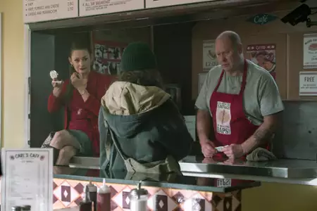 Two Weeks to Live - galeria zdjęć - filmweb