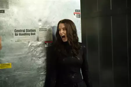 Continuum: Ocalić przyszłość - galeria zdjęć - filmweb