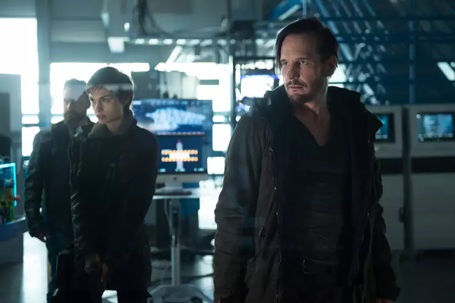 Continuum: Ocalić przyszłość - galeria zdjęć - filmweb