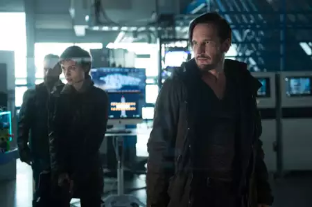 Continuum: Ocalić przyszłość - galeria zdjęć - filmweb