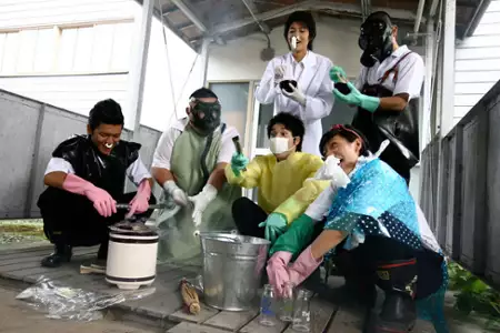 Boku Tachi to Chūzai San no 700 Nichi Sensō - galeria zdjęć - filmweb