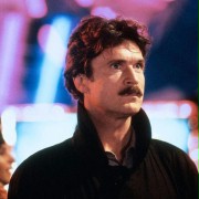 Patrick Bergin w Sypiając z wrogiem