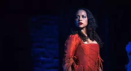 Hamilton - galeria zdjęć - filmweb