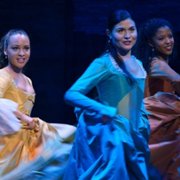 Hamilton - galeria zdjęć - filmweb
