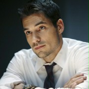 D.J. Cotrona w Detroit 1-8-7