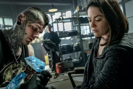 Zdążyć przed zmrokiem - galeria zdjęć - filmweb
