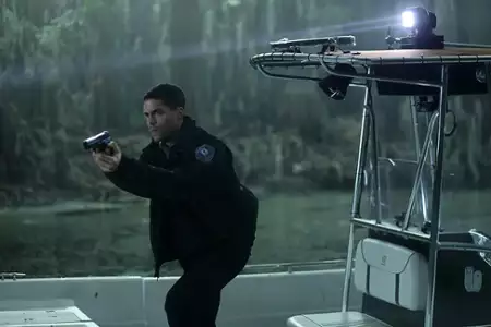 Potwór z bagien - galeria zdjęć - filmweb