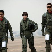 R2B: Ri-teon-too-be-i-seu - galeria zdjęć - filmweb