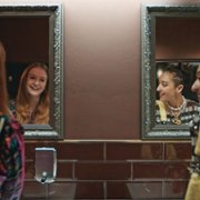 Extraordinary - galeria zdjęć - filmweb