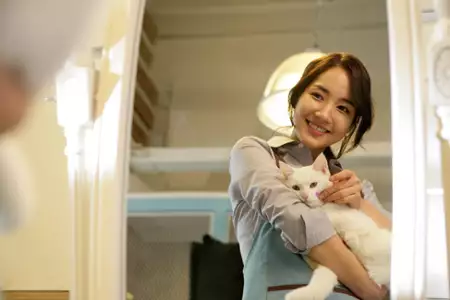 Go-hyang-i: Jook-eum-eul Bo-neun Doo Gae-eui Noon - galeria zdjęć - filmweb