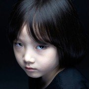 Go-hyang-i: Jook-eum-eul Bo-neun Doo Gae-eui Noon - galeria zdjęć - filmweb