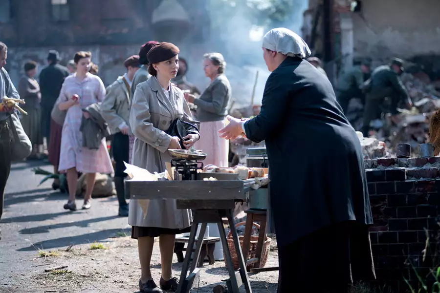 Stulecie Winnych - galeria zdjęć - filmweb