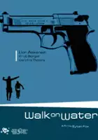 Itai Elohev / Spacer po wodzie