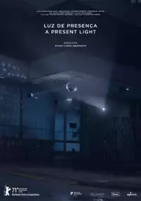 Plakat filmu Luz De Presença