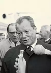 Plakat filmu Willy Brandt. Osobowość stulecia