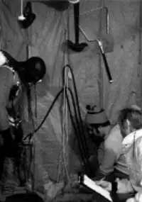 Plakat filmu 28&deg; Above Below