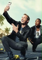 plakat serialu Ryan Hansen Solves Crimes on Television